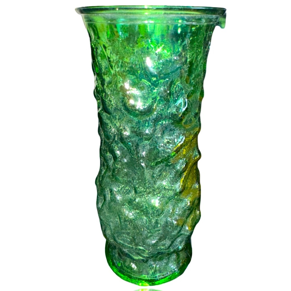 Vintage E.O. Brody Co. 8.75" Emerald Green Crinkle Glass Flower Vase (110) MCM